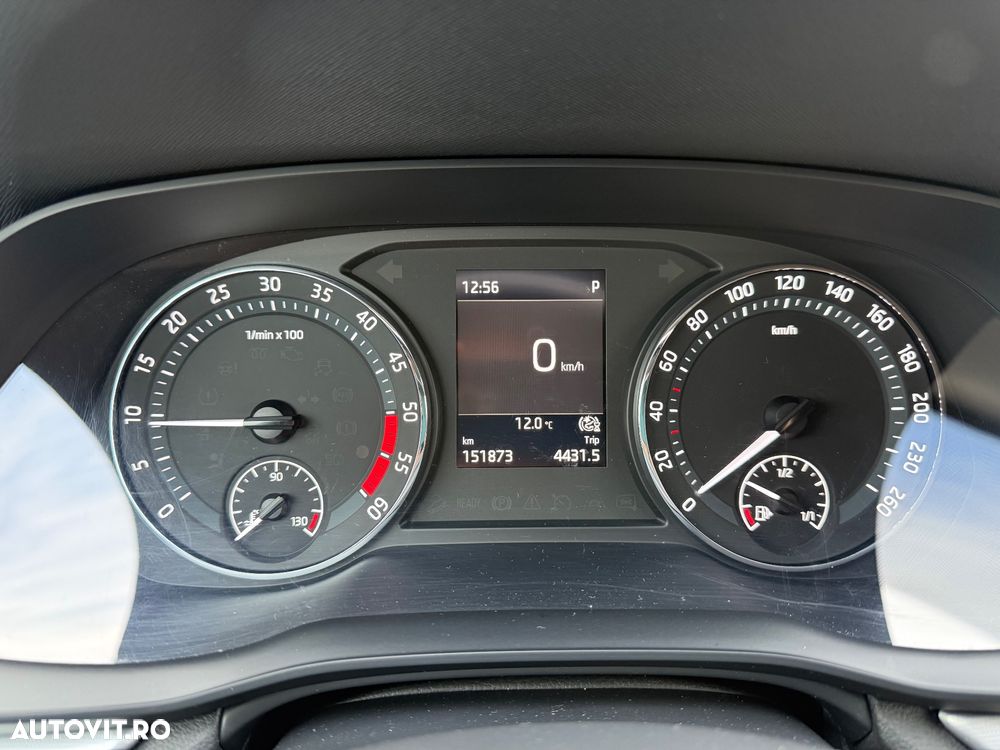 Skoda Octavia 2.0 TDI DSG Ambition - 3