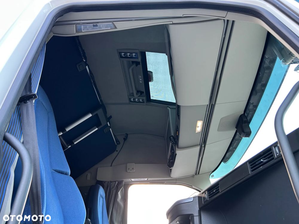 Volvo FH 460 Standard - 40
