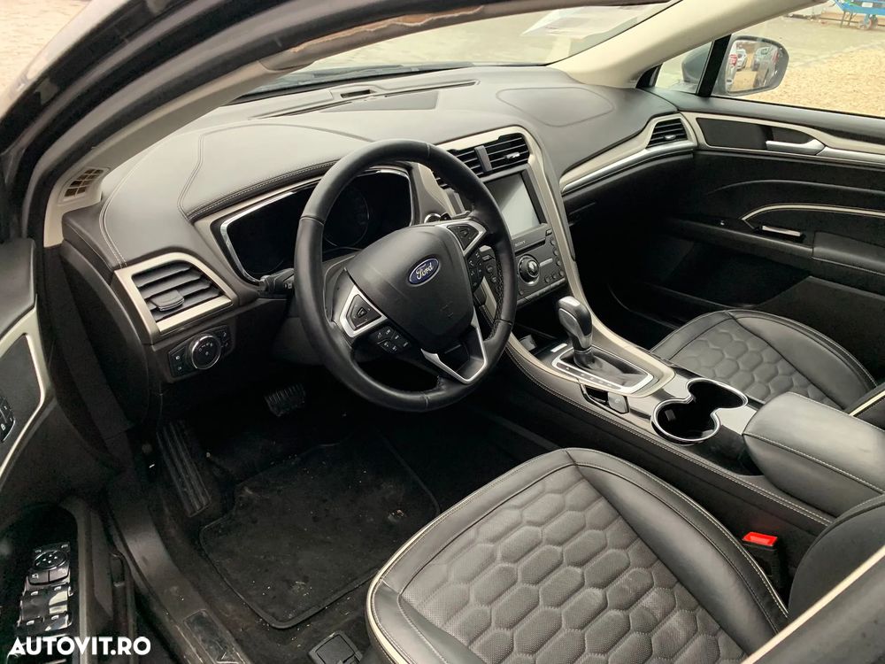 Ford Mondeo 2.0 EcoBoost Start-Stopp Autom. Vignale - 14