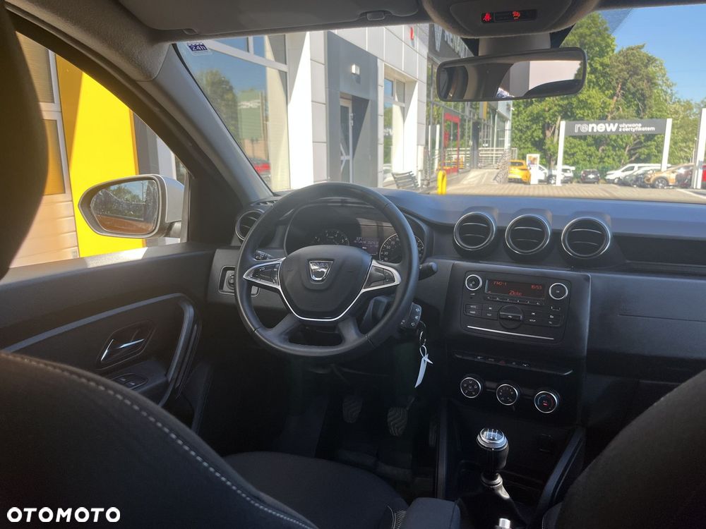 Dacia Duster 1.6 SCe Essential - 13