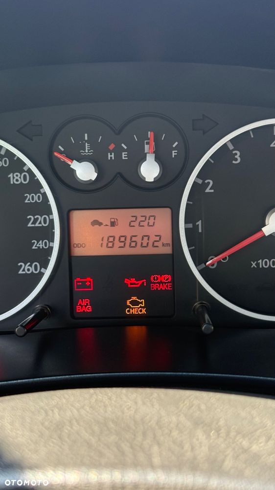 Hyundai Coupe - 23