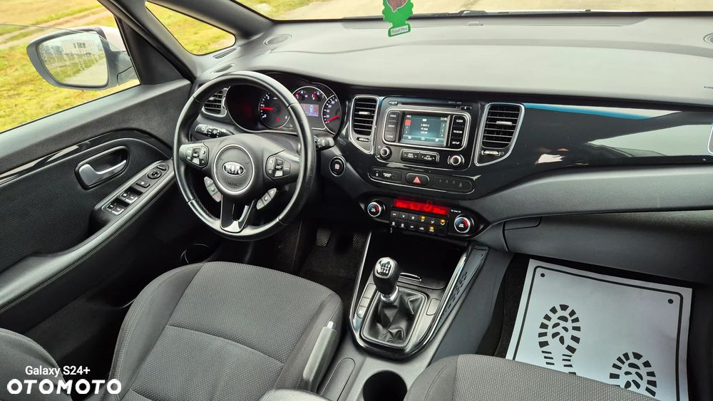 Kia Carens 1.7 CRDi 115 Dream Team Edition - 18