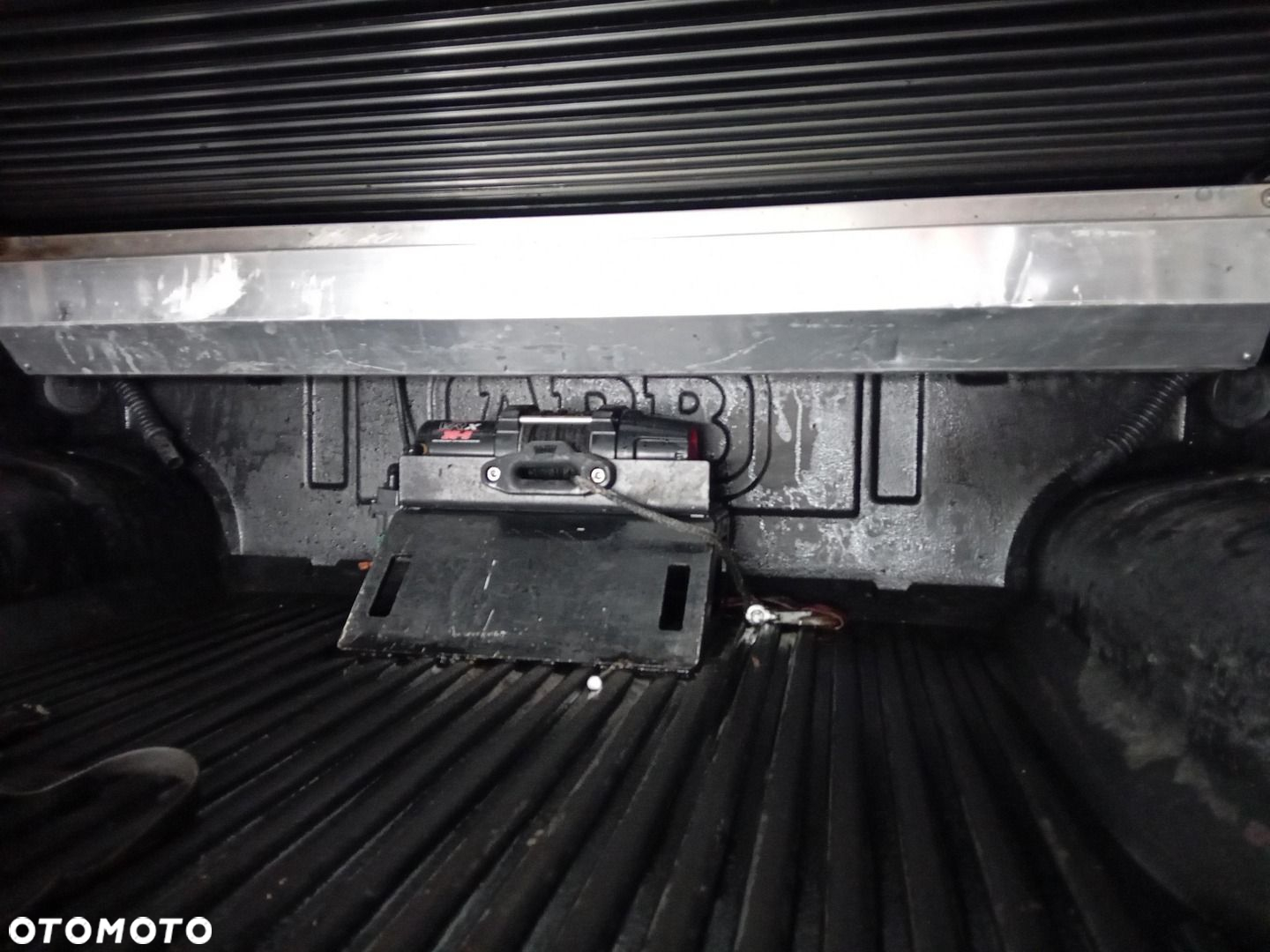 Toyota Hilux - 22