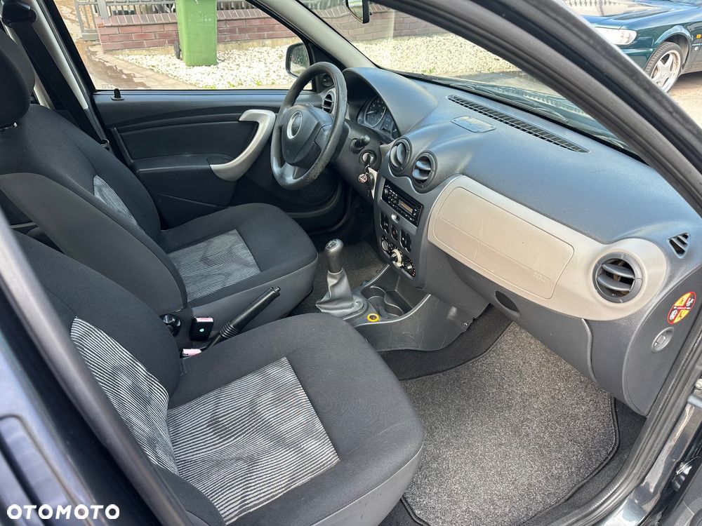 Dacia Sandero - 18