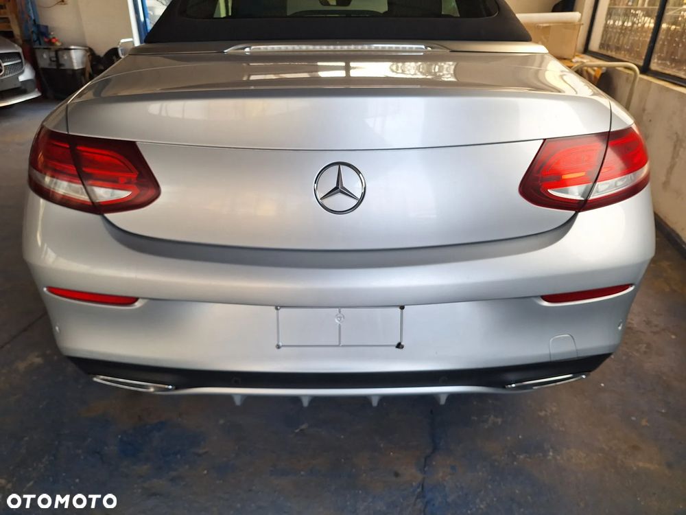 Mercedes-Benz Klasa C 220 d 4Matic 9G-TRONIC AMG Line - 17