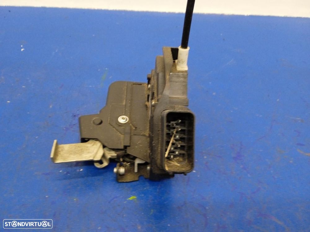 FECHADURA PORTA TRASEIRA DIREITA FORD FOCUS II TURNIER 2008 -4M5AA26412BE - 1