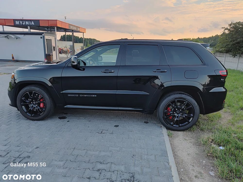 Jeep Grand Cherokee SRT Night - 24