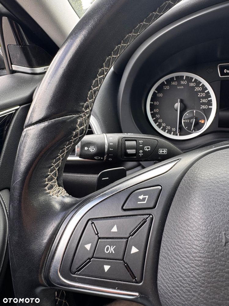 Infiniti QX30 2.0t Premium AWD 7DCT - 15