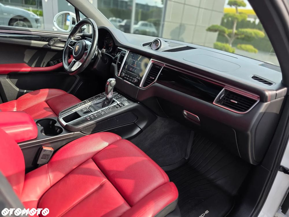 Porsche Macan - 18