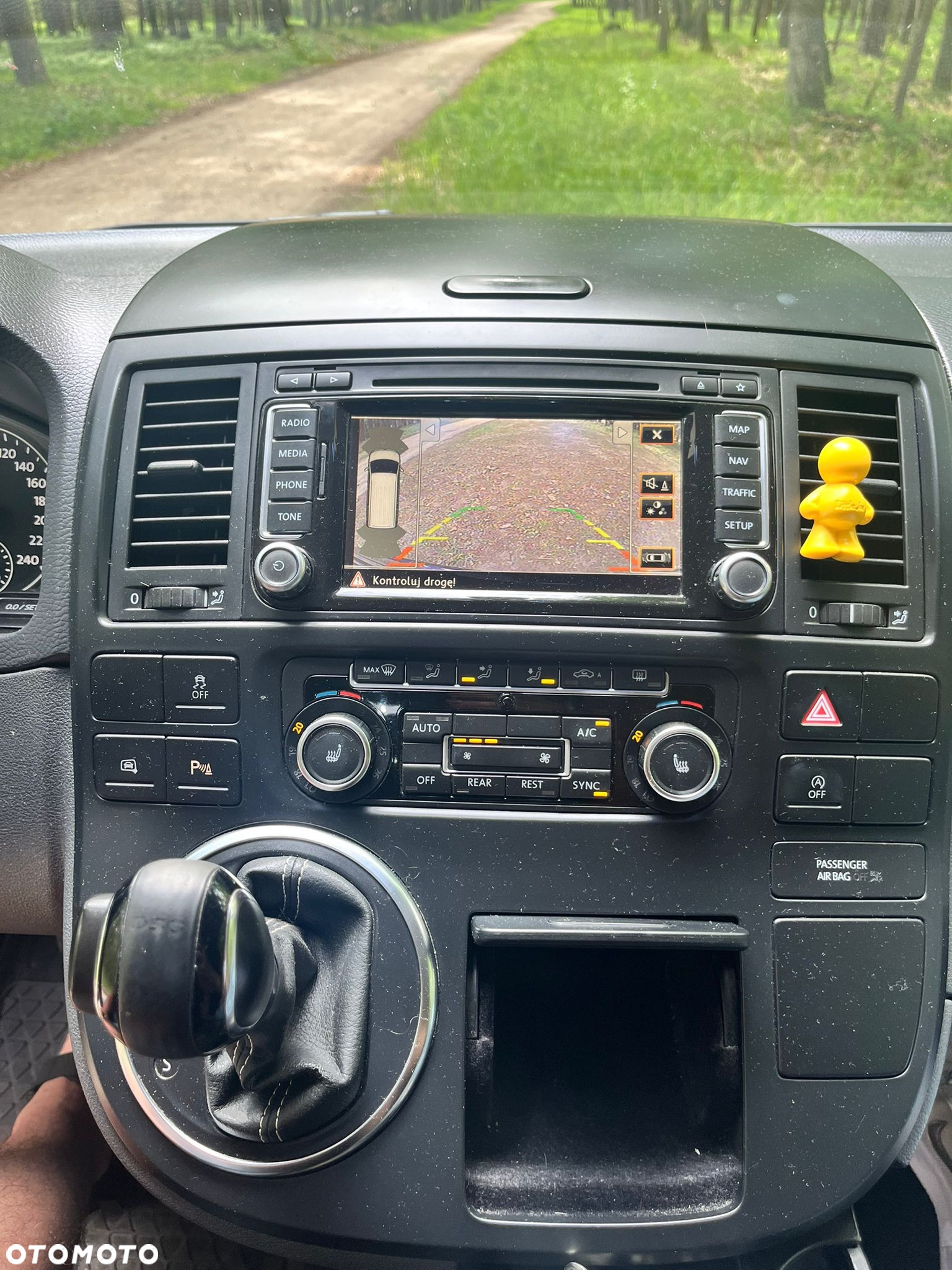 Volkswagen Multivan - 7