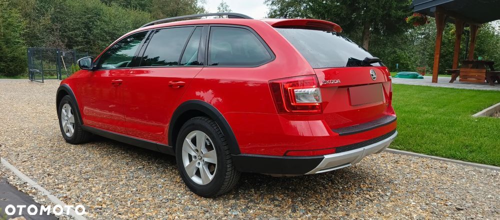 Skoda Octavia 2.0 TDI 4x4 Ambition DSG - 4