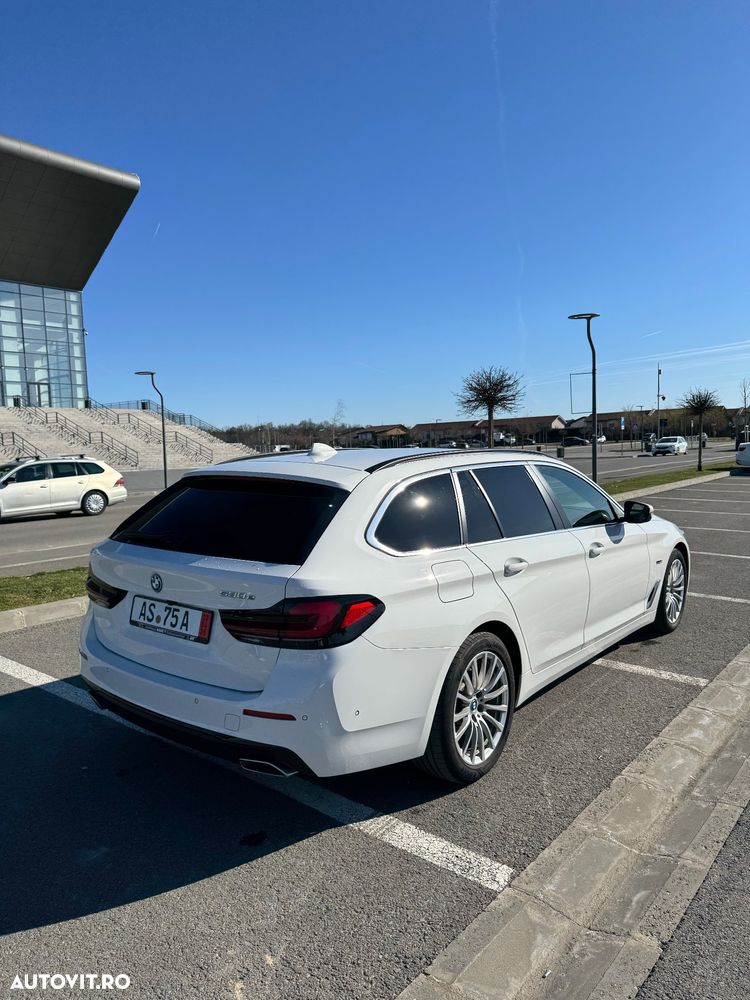 BMW Seria 5 530e Aut. - 11