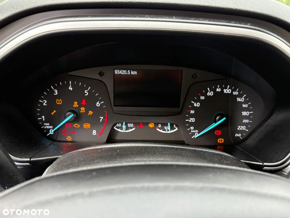 Ford Focus 1.0 EcoBoost Trend Edition - 11