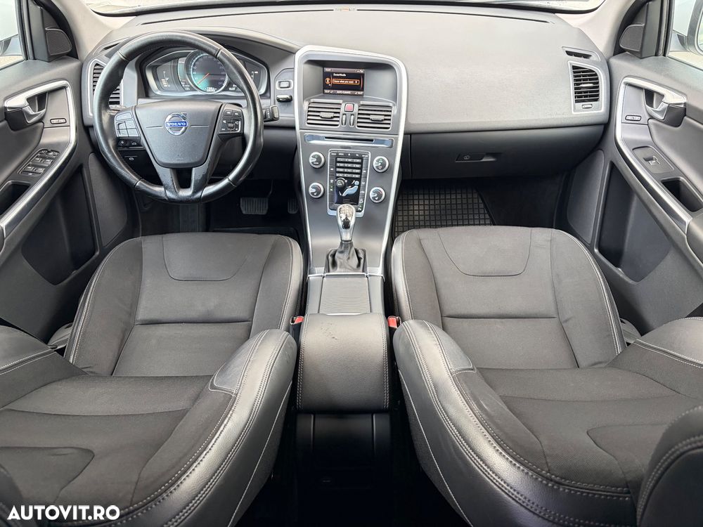Volvo XC 60 D4AWD Momentum - 5