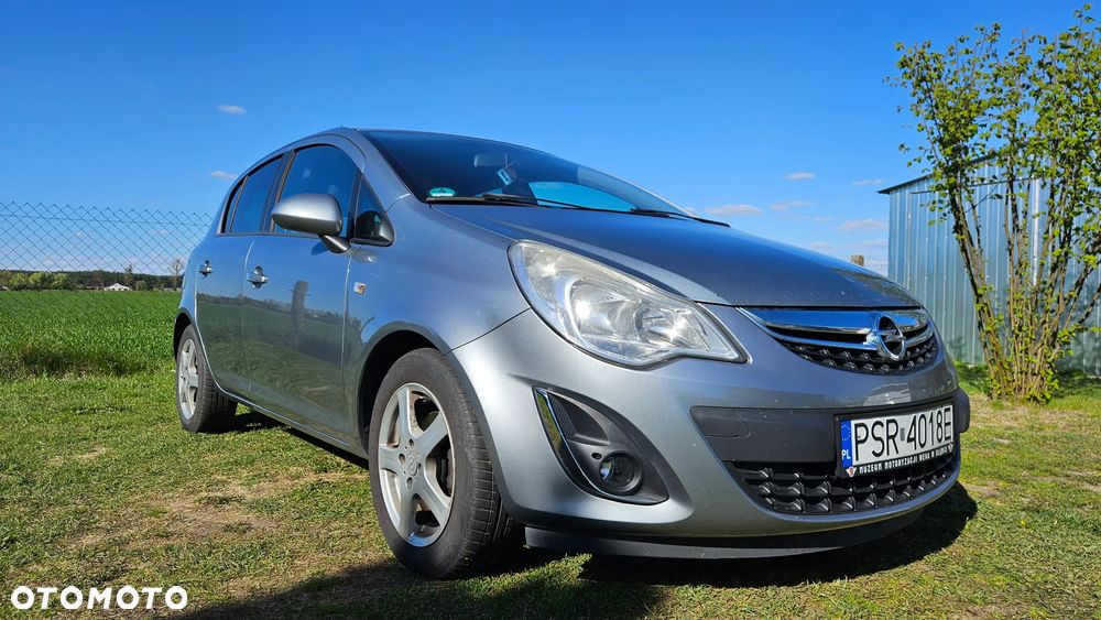 Opel Corsa 1.2 16V Cosmo - 6