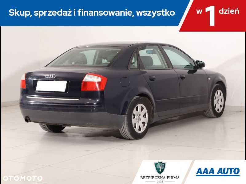 Audi A4 Limousine - 6