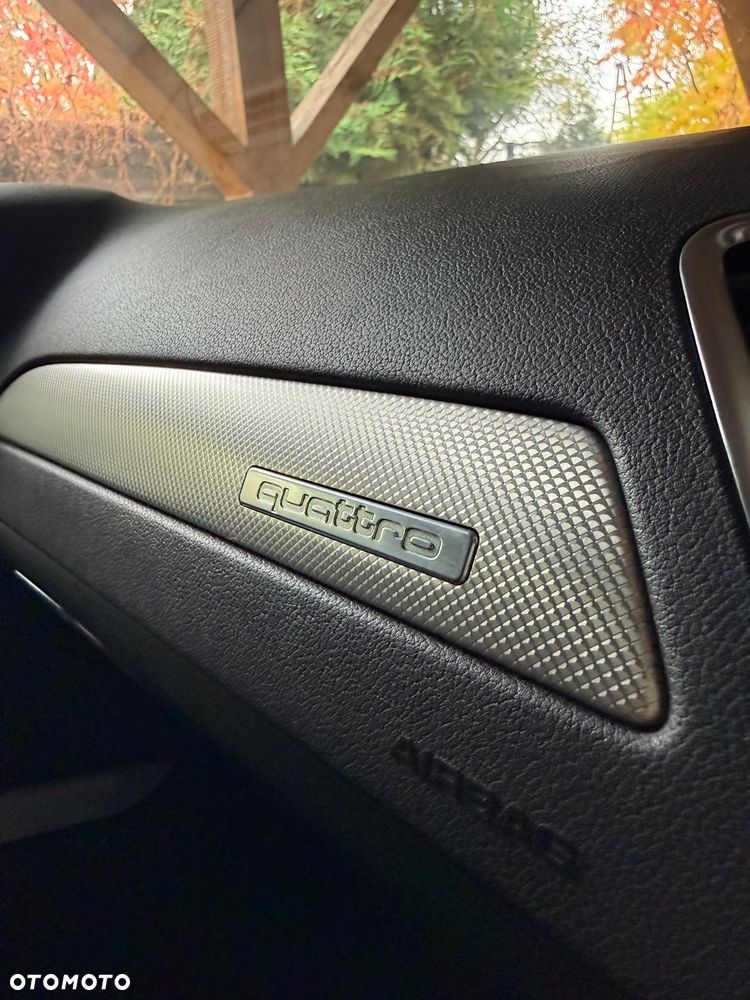 Audi A4 Limousine - 14