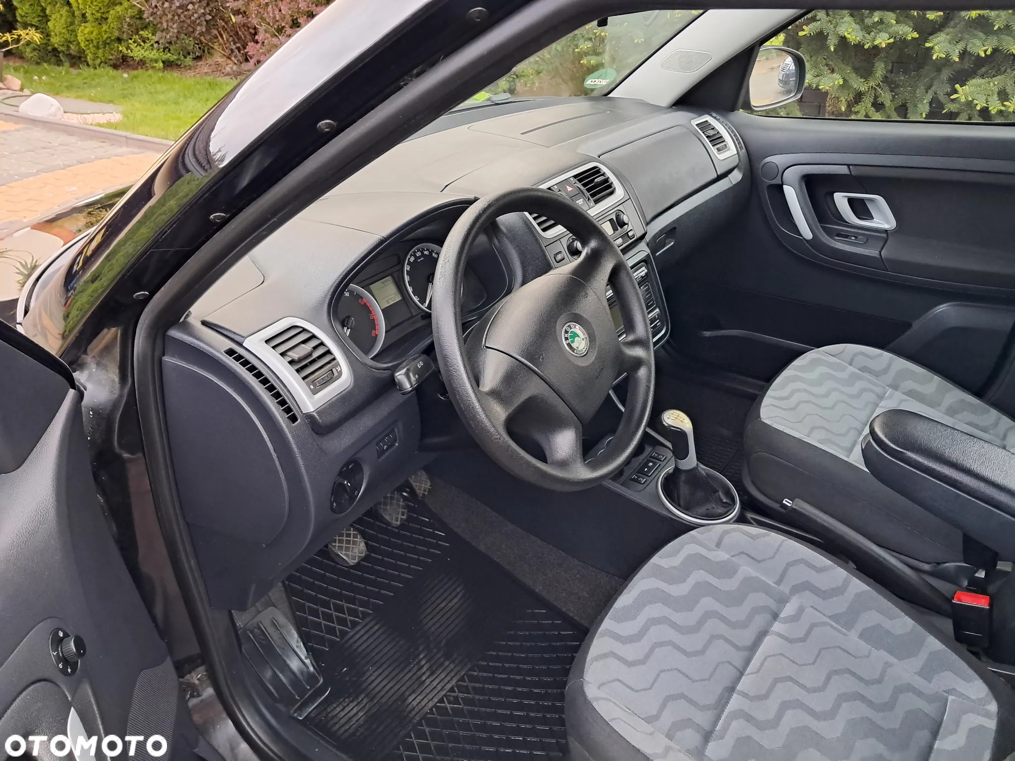 Skoda Roomster 1.6 16V Comfort - 5