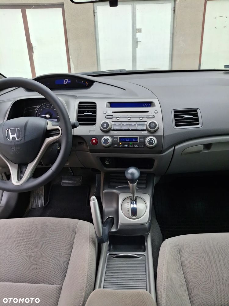 Honda Civic 1.8 Comfort - 22