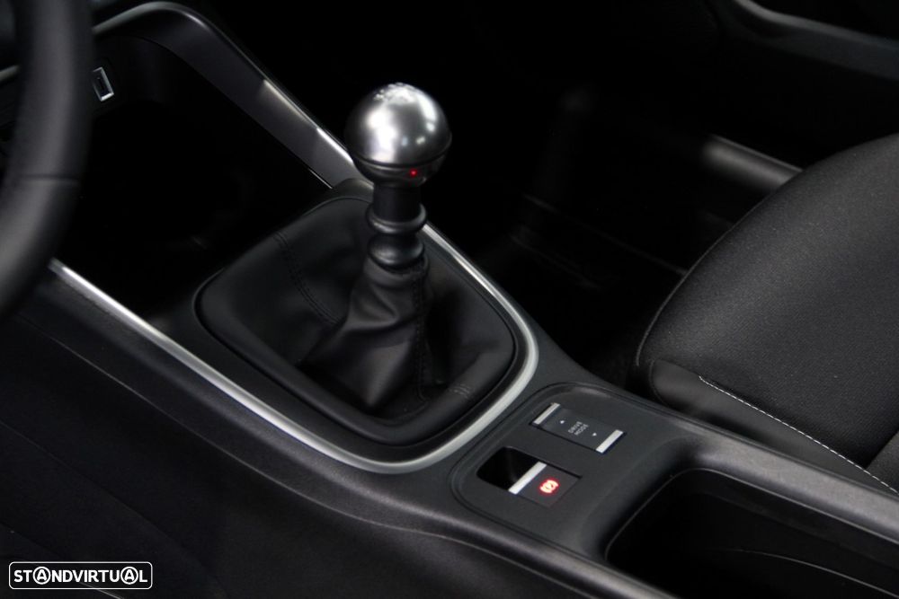 Jeep Avenger 1.2 GSE T3 Altitude - 26