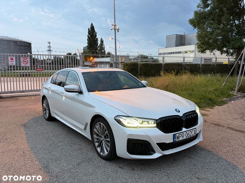 BMW Seria 5 530i xDrive mHEV Luxury Line - 3