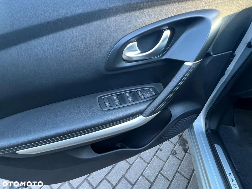 Renault Kadjar TCe 140 GPF LIMITED - 11