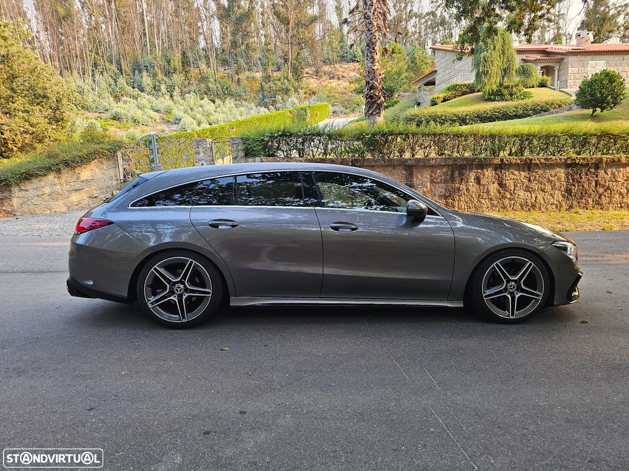 Mercedes-Benz CLA 200 d Shooting Brake 8G-DCT AMG Line - 1