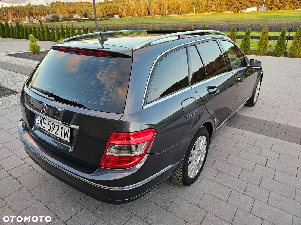 Mercedes-Benz Klasa C 180 T CGI Automatik BlueEFFICIENCY Avantgarde - 3