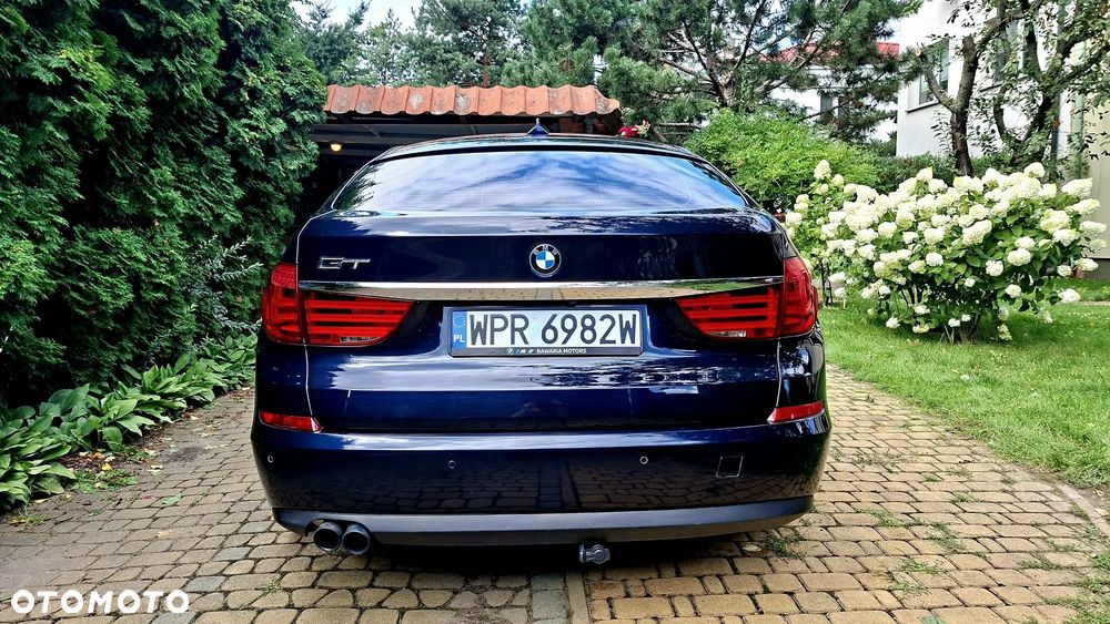 BMW 5GT - 5