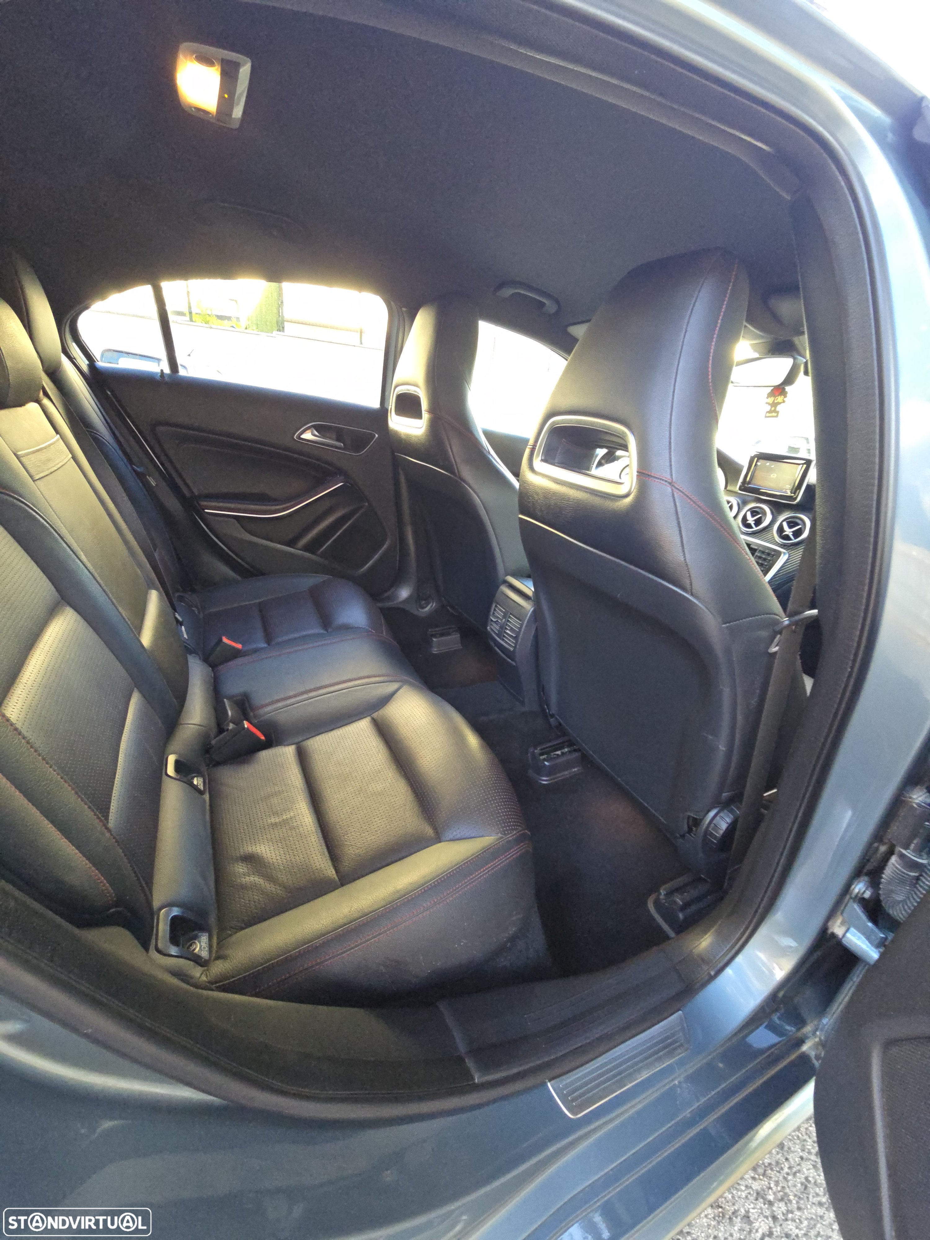 Mercedes-Benz A 200 CDI AMG Line - 28