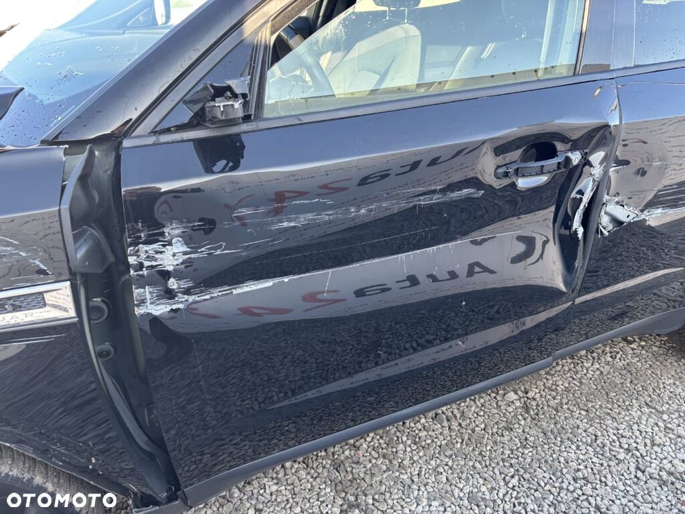 Jaguar E-Pace D150 - 17