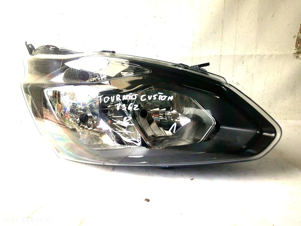 ford transit custom lampa przód prawa ciemna nowa - 1