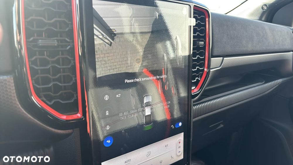 Ford Ranger Raptor - 35