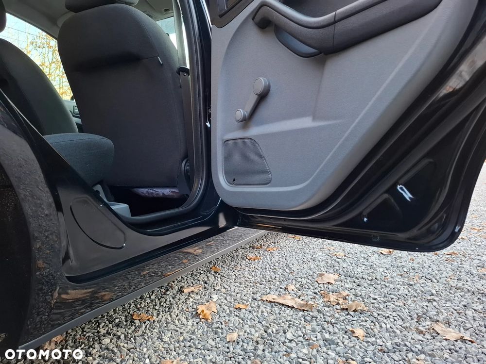 Ford Focus 1.6 Ambiente - 14