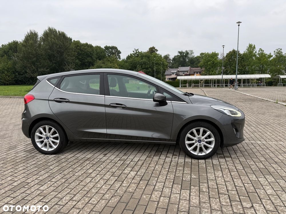 Ford Fiesta 1.0 EcoBoost S&S TITANIUM - 5