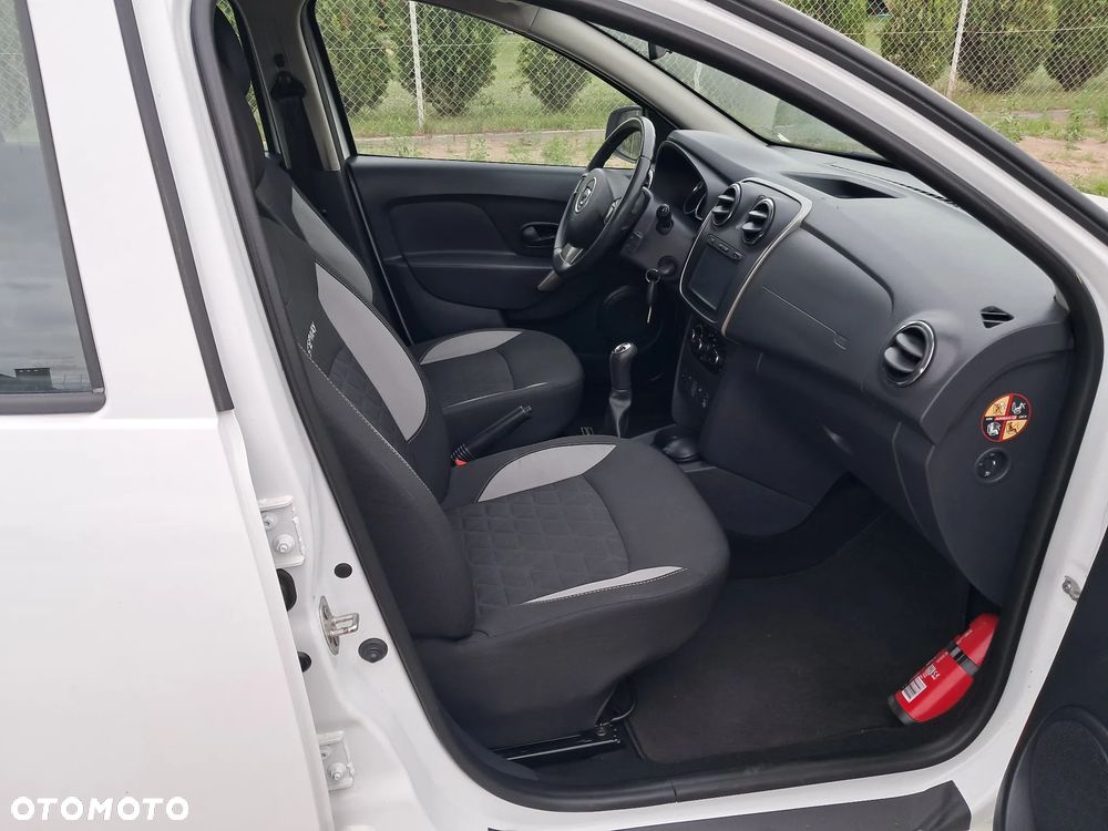 Dacia Sandero Stepway TCe 90 (S&S) Celebration - 16