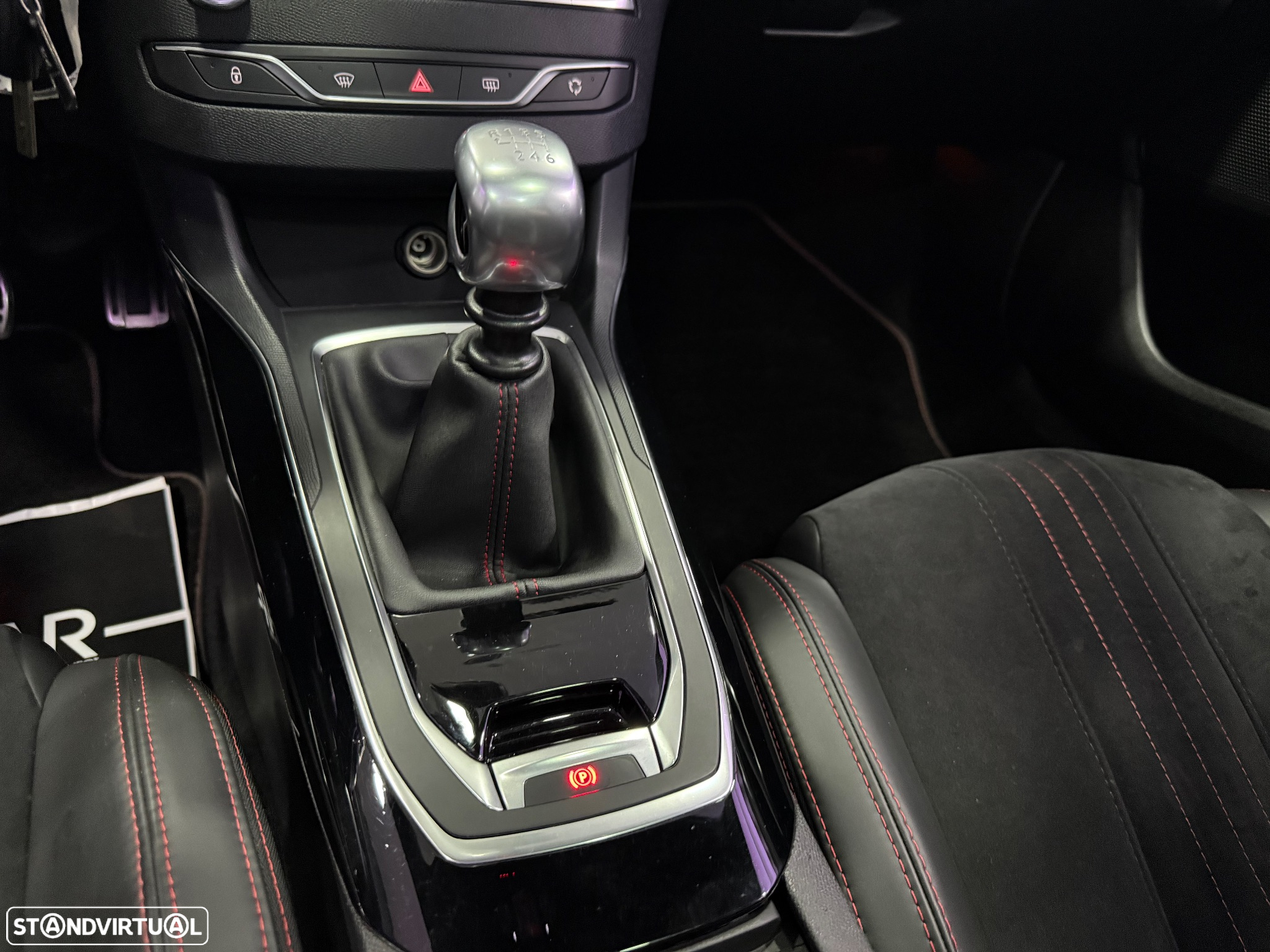 Peugeot 308 1.2 PureTech GT Line - 28
