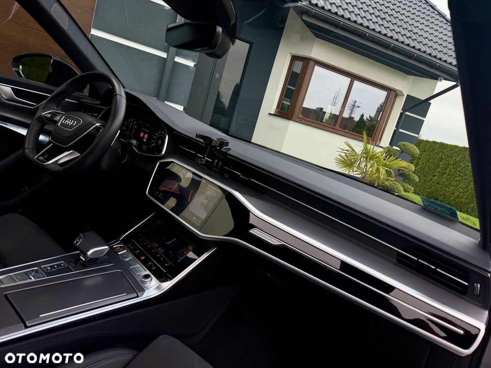 Audi RS6 Avant - 26