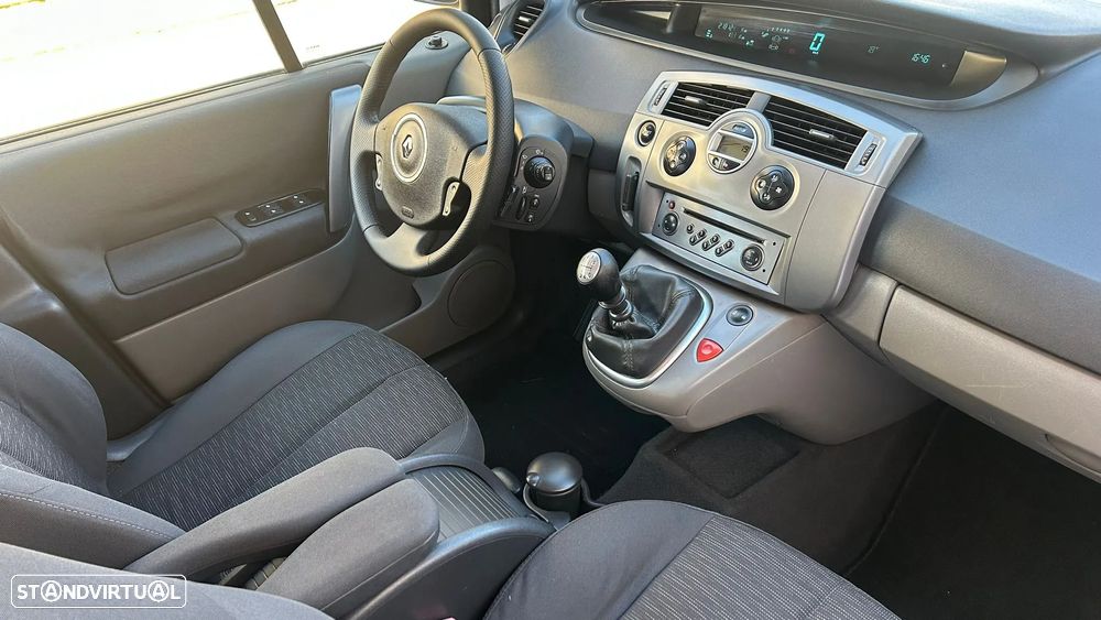 Renault Scénic 1.5 dCi Dynamique S - 9