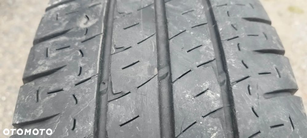 215/65/16 c michelin agilis - 2