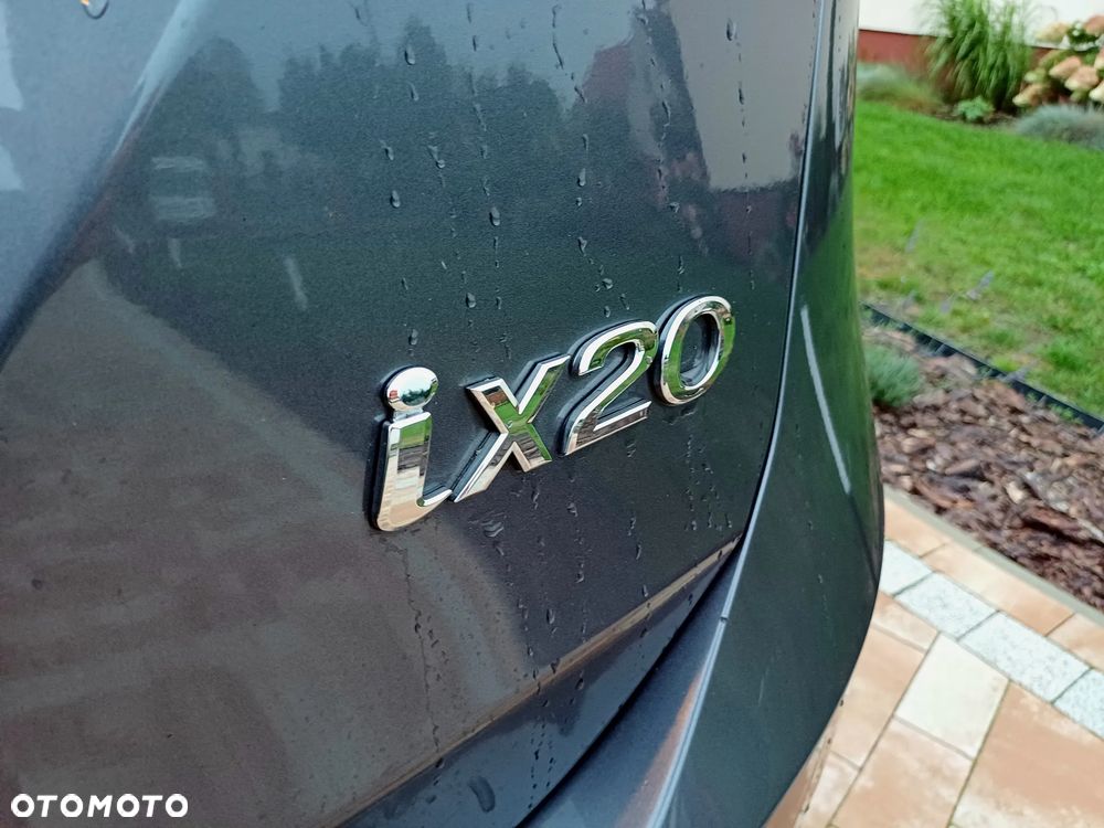 Hyundai ix20 1.4 blue - 31