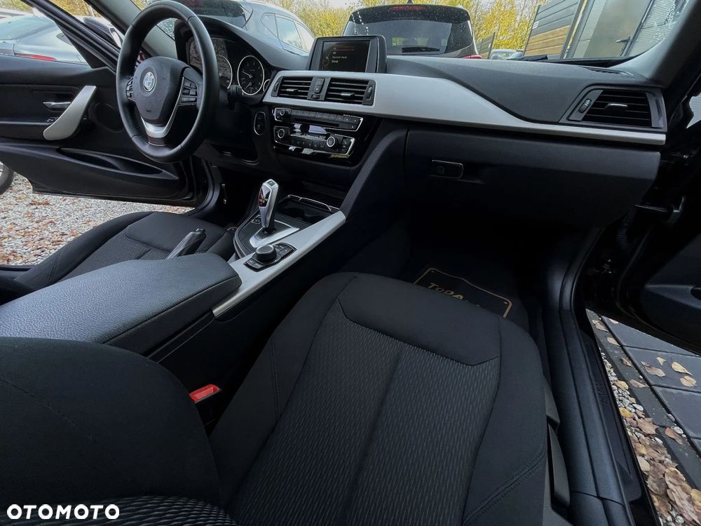 BMW Seria 3 320d - 15