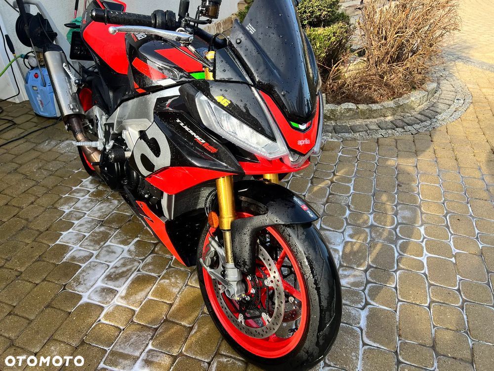 Aprilia Tuono - 1