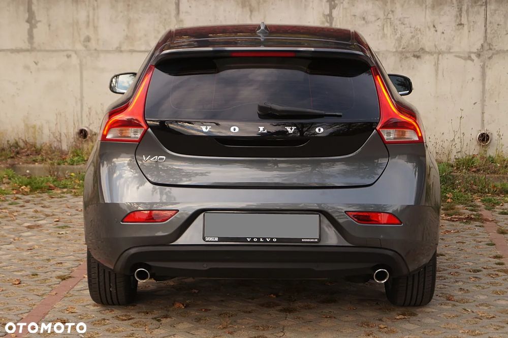 Volvo V40 D3 Summum - 10