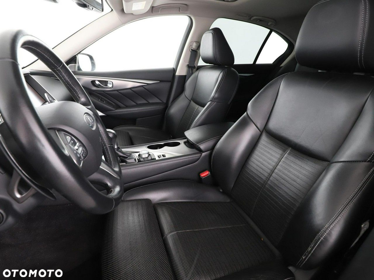 Infiniti Q50 - 13