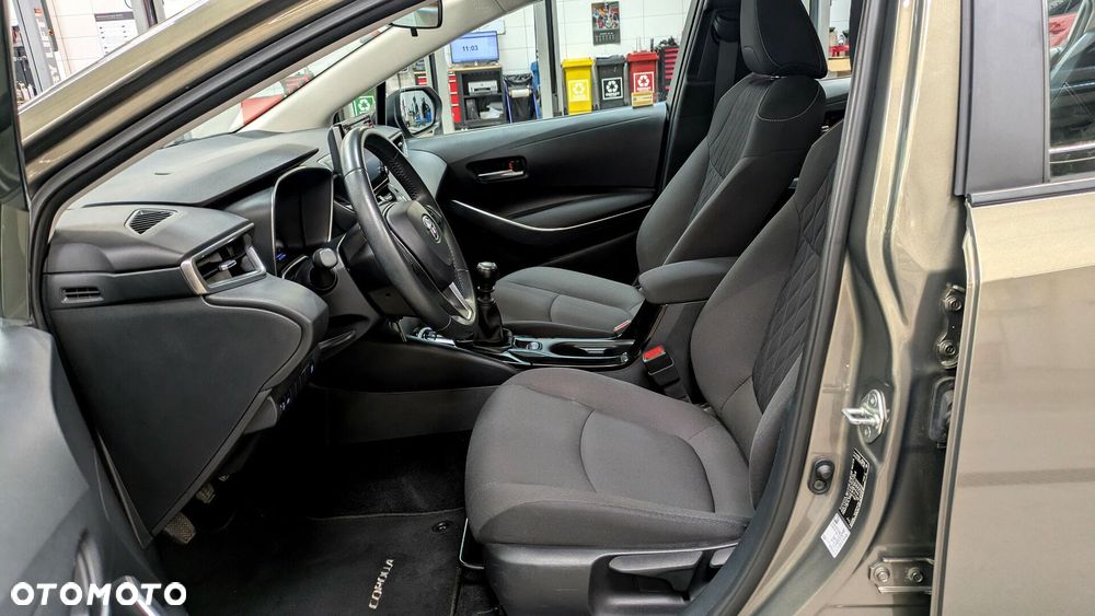 Toyota Corolla 1.5 Comfort - 11