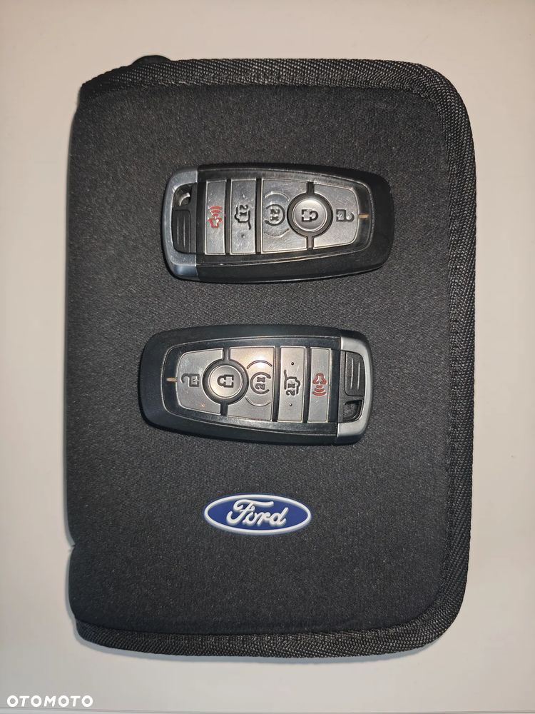 Ford Escape - 40