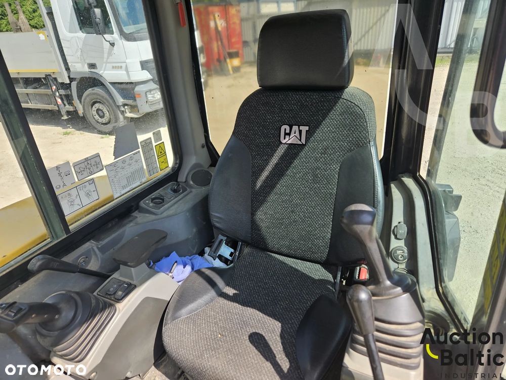 Caterpillar 305.5E2 - 2