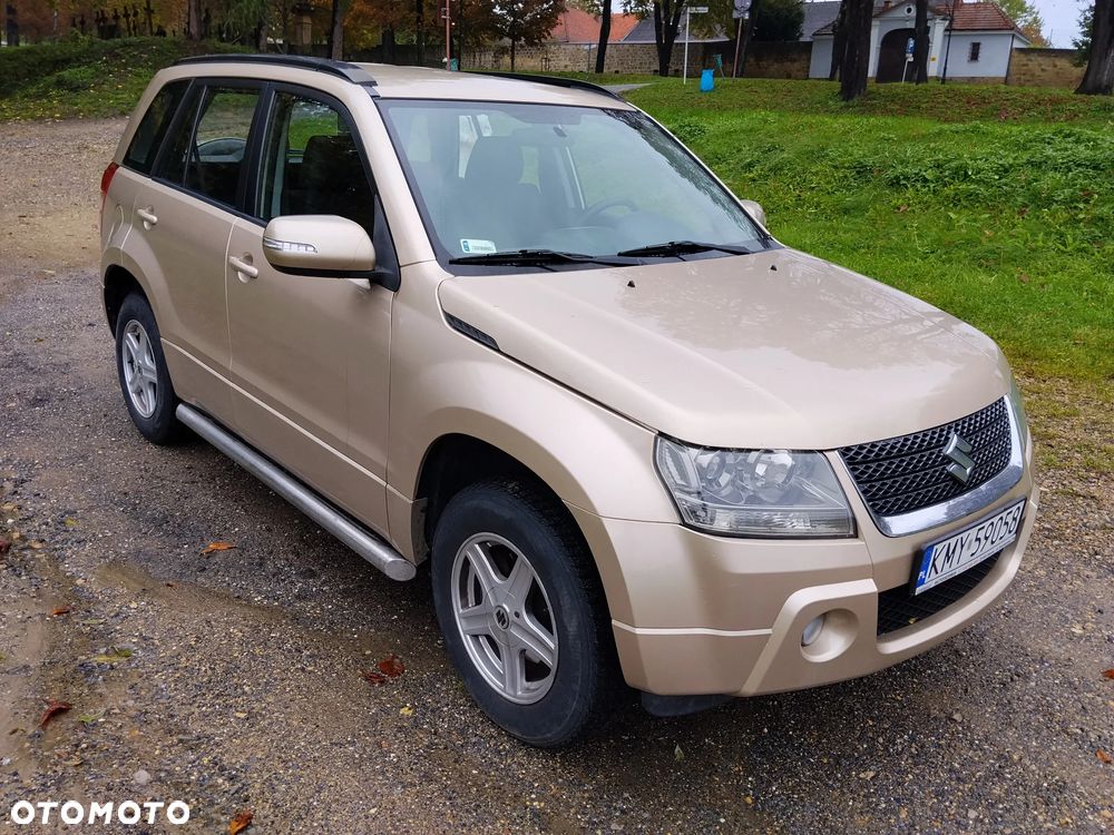Suzuki Grand Vitara 2.0 Comfort - 1