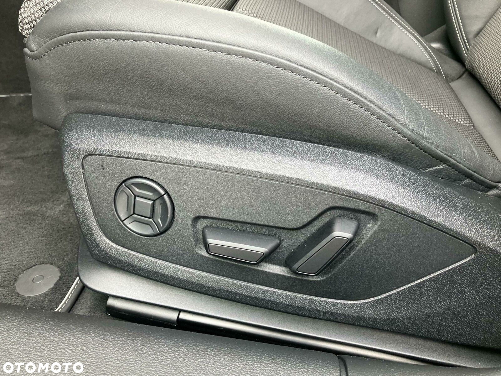Audi A6 - 12